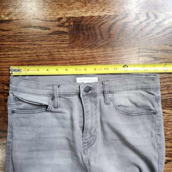 And Now This Stylish Skinny Gray Denim Jeans - Picture 6 of 7